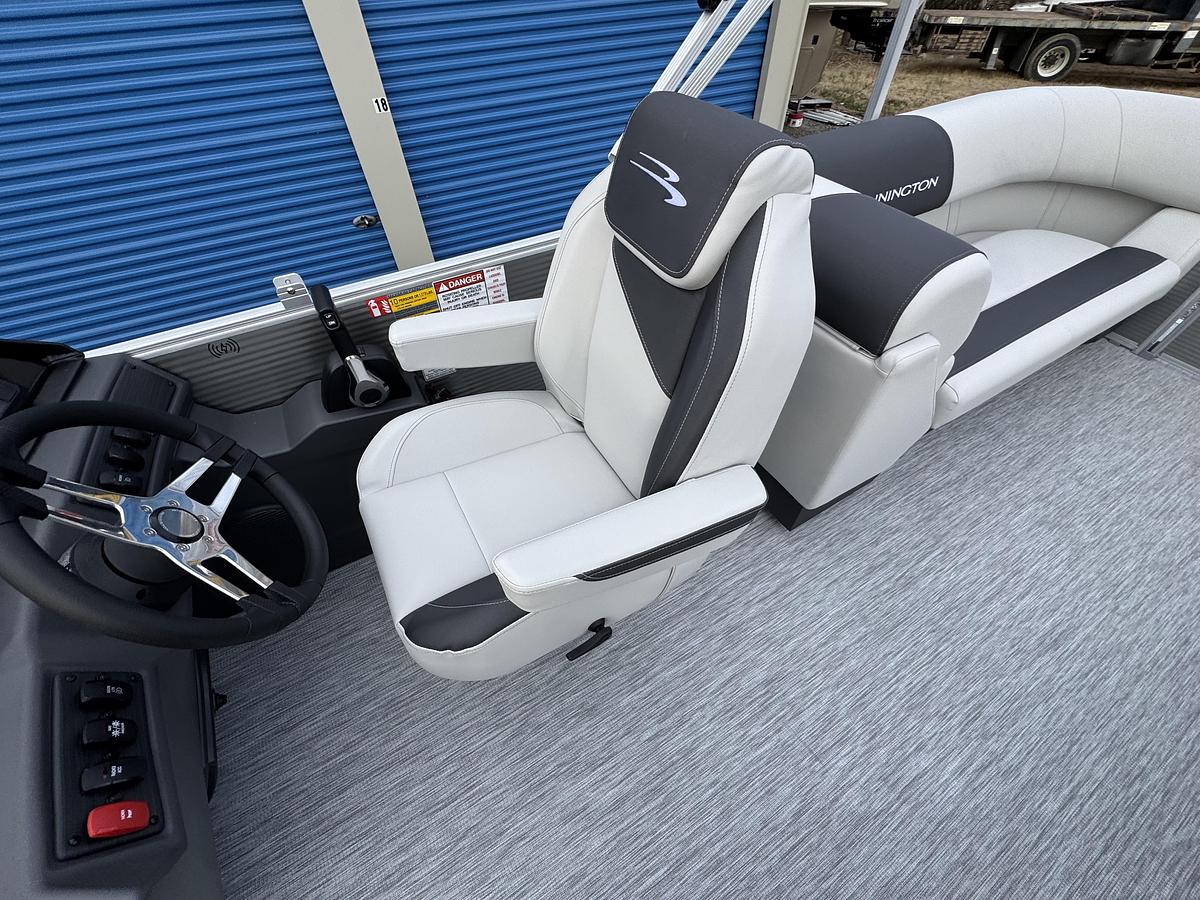 2026 Bennington 22 SSR