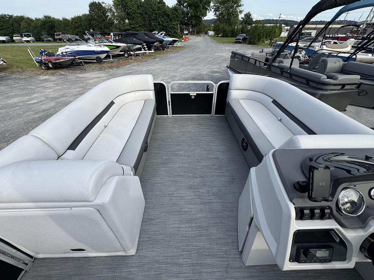 Used 2023 Godfrey Sweetwater Experience 2286 SBX