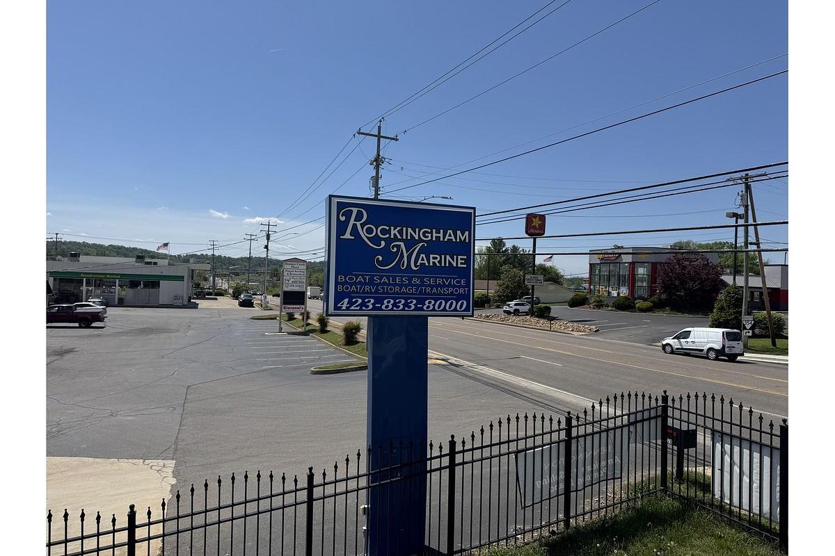 2025 Premier Escalante 330