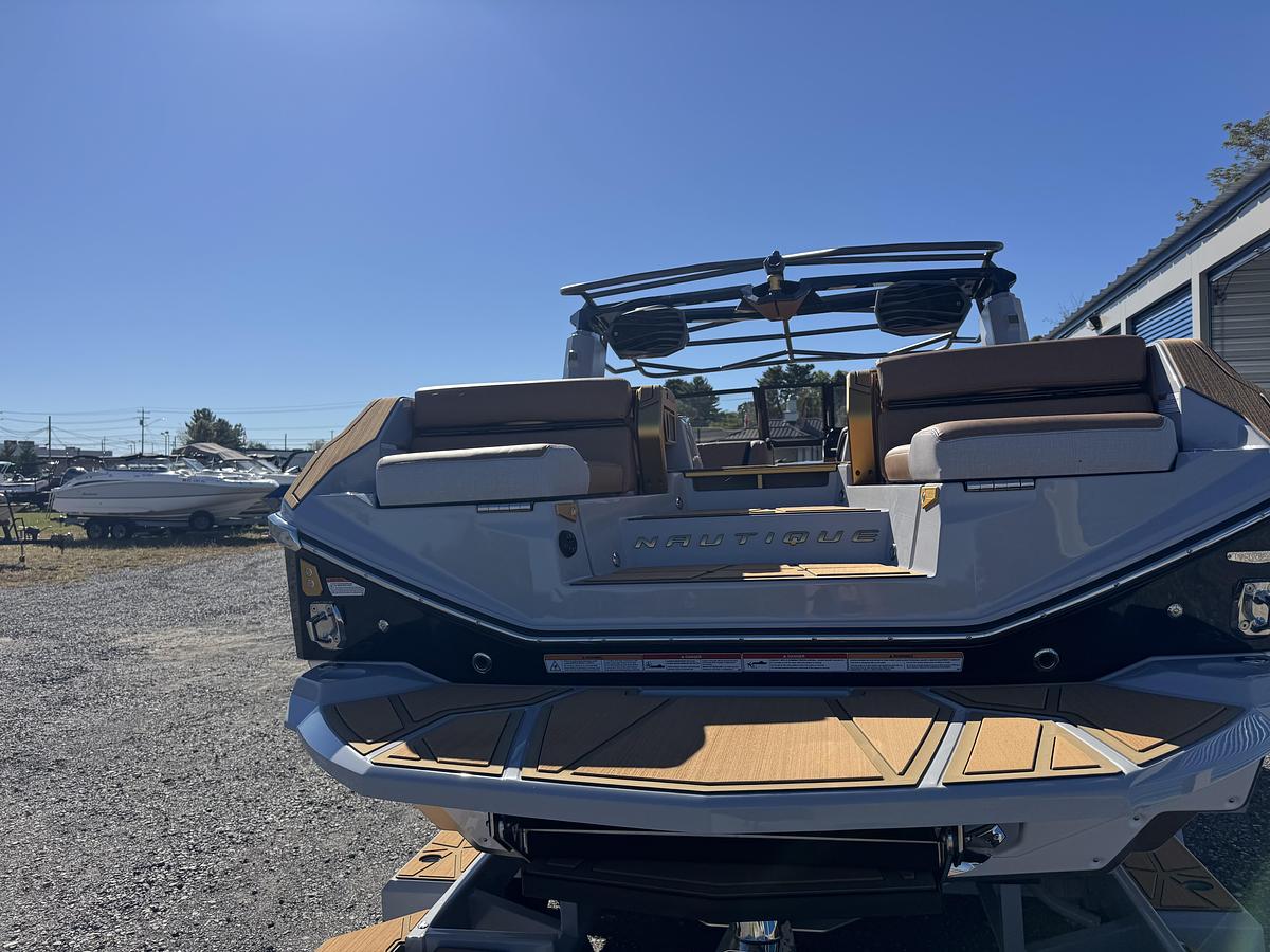 2027 Nautique Super Air Nautique G25 Paragon