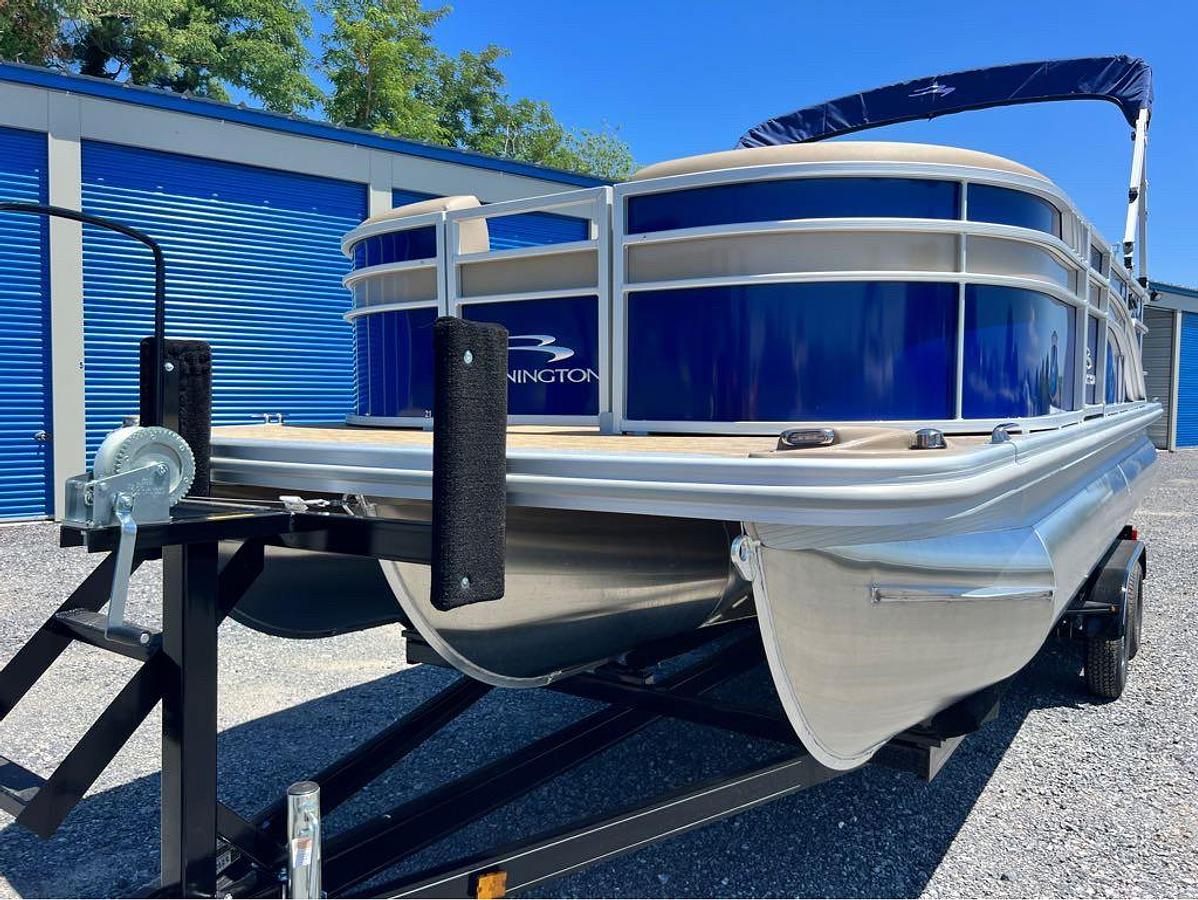 Used 2023 Bennington 21 SXSR