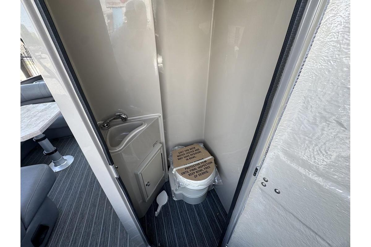 2025 Premier Escalante 330