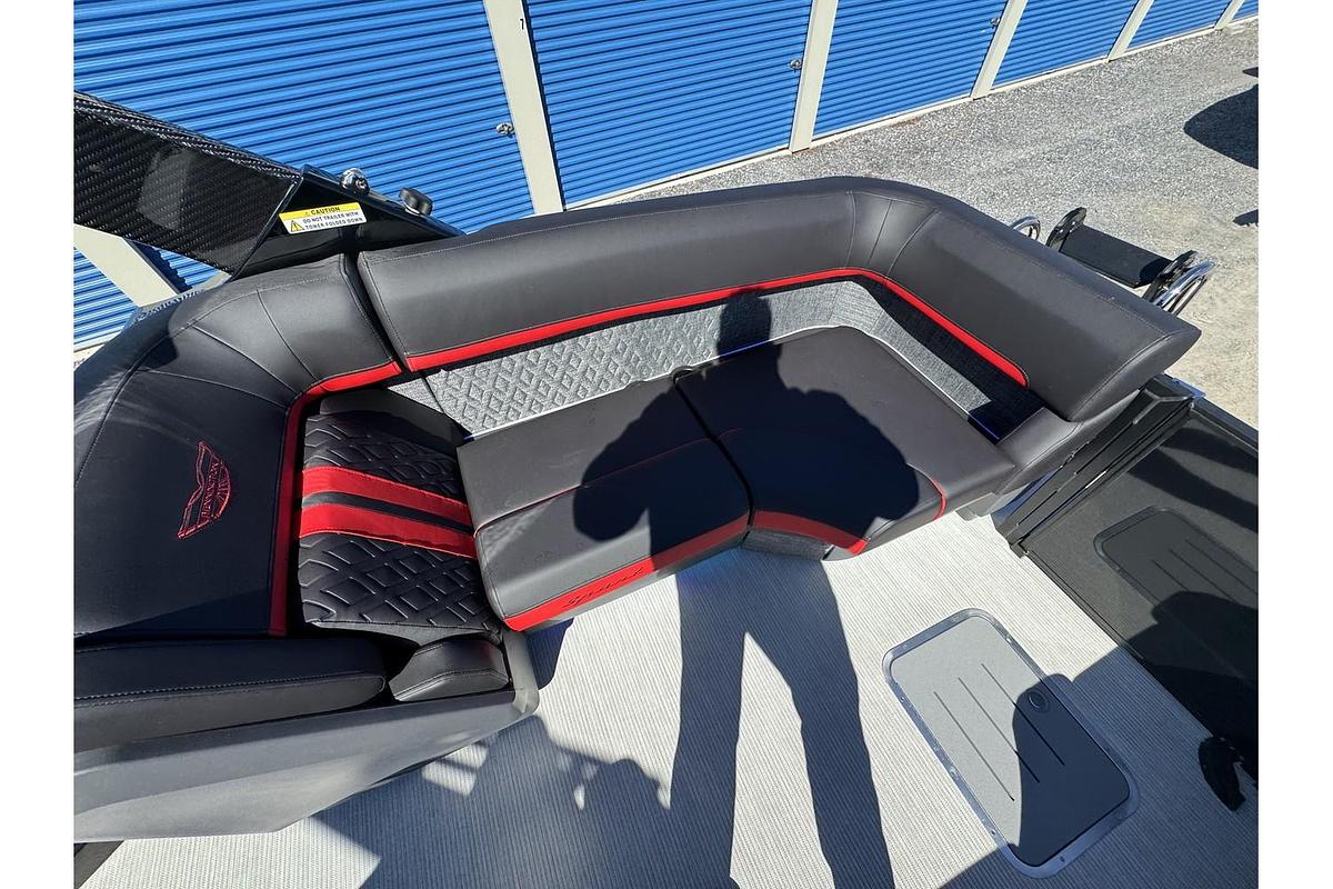 2025 Bennington 24 MFB