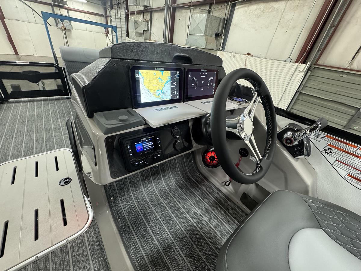 2026 Premier 250 Solaris RL