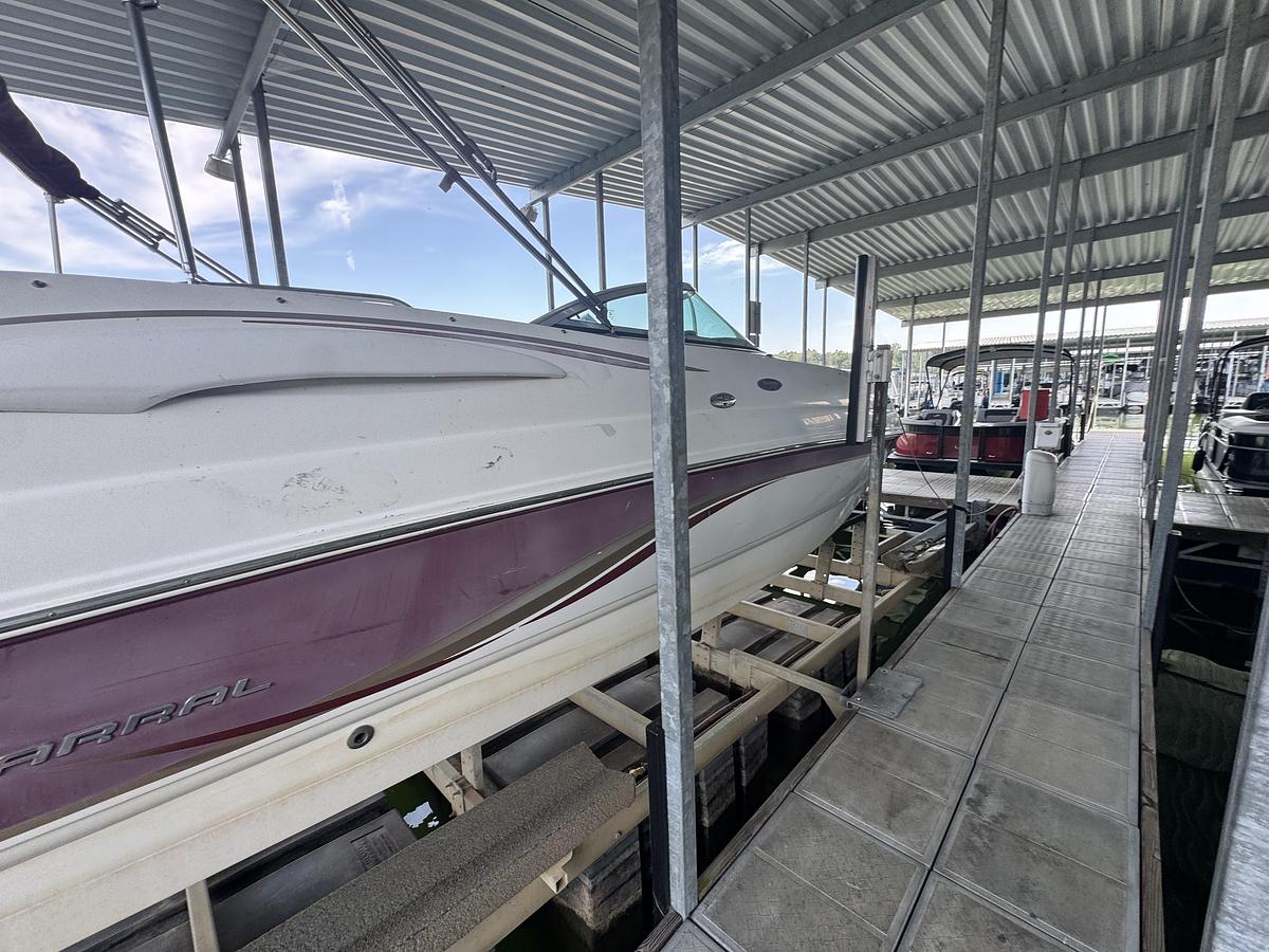 Used 2004 Chaparral 236 Sunesta