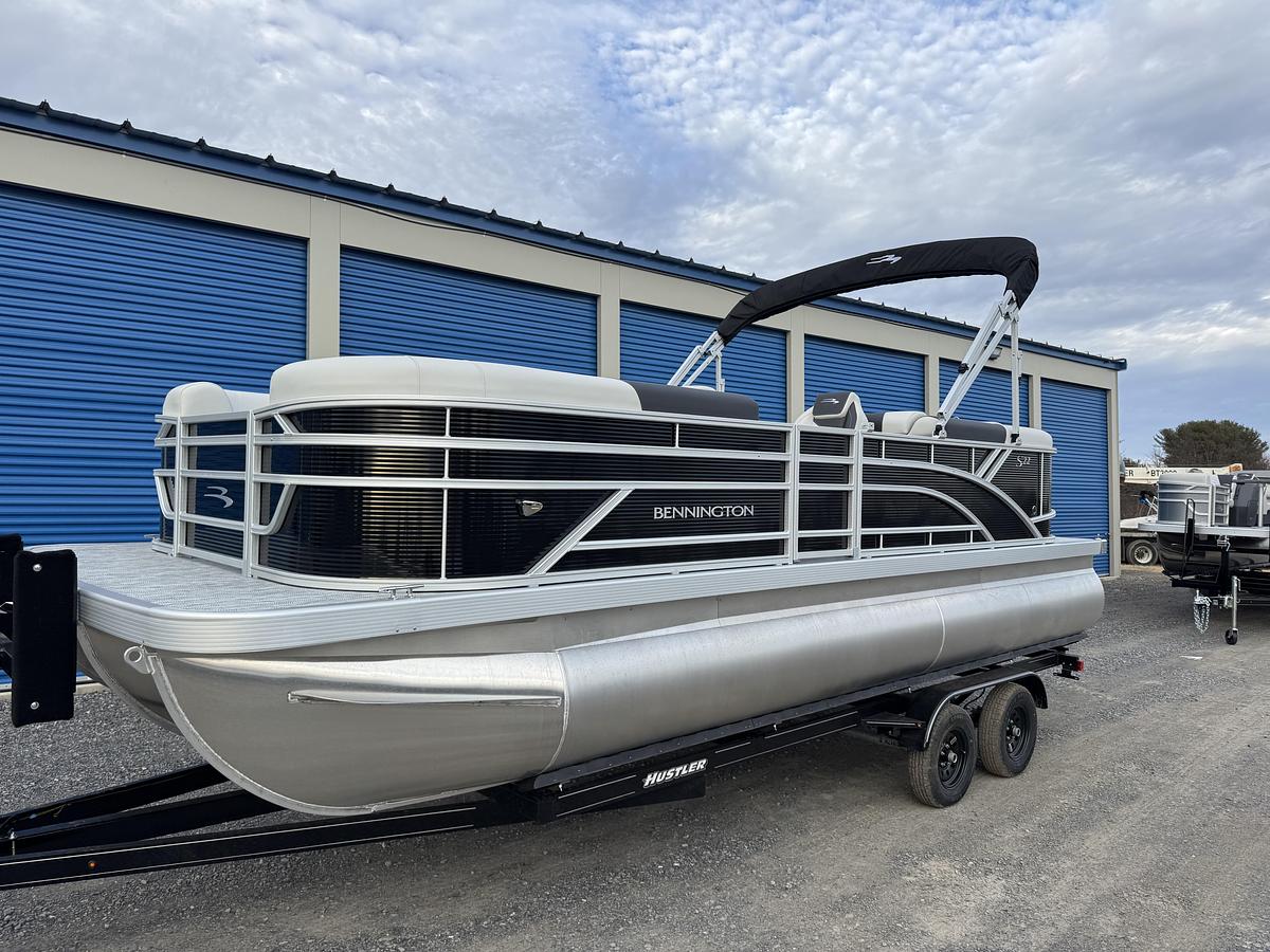 2026 Bennington 22 SSR-Tritoon