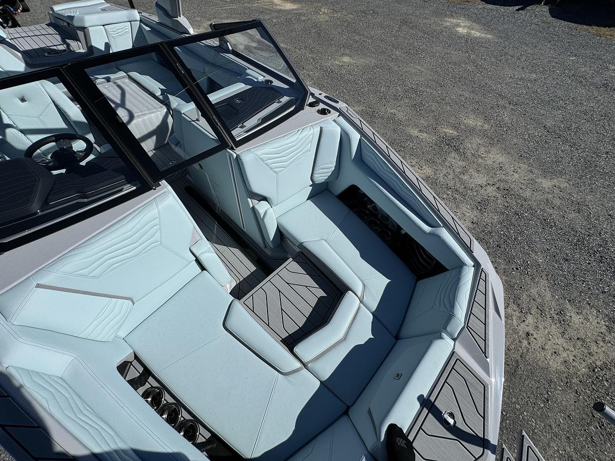 Used 2025 Nautique Super Air G G23