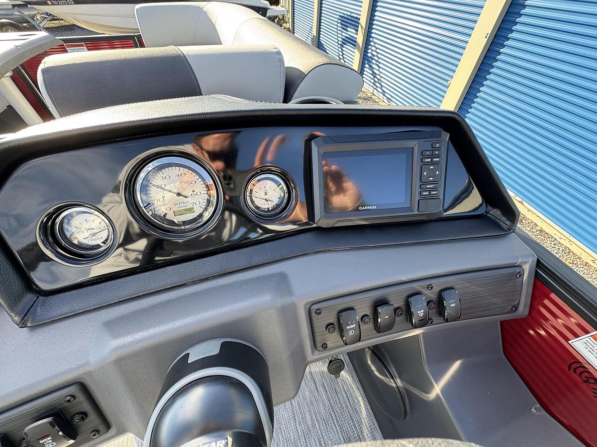 2026 Bennington 22 SSR-Tritoon