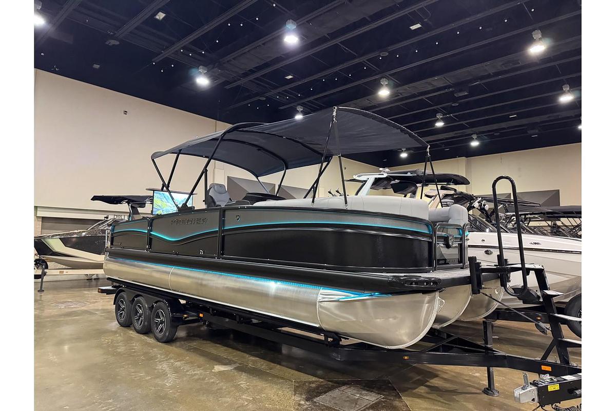 2025 Premier Solaris Rear Social