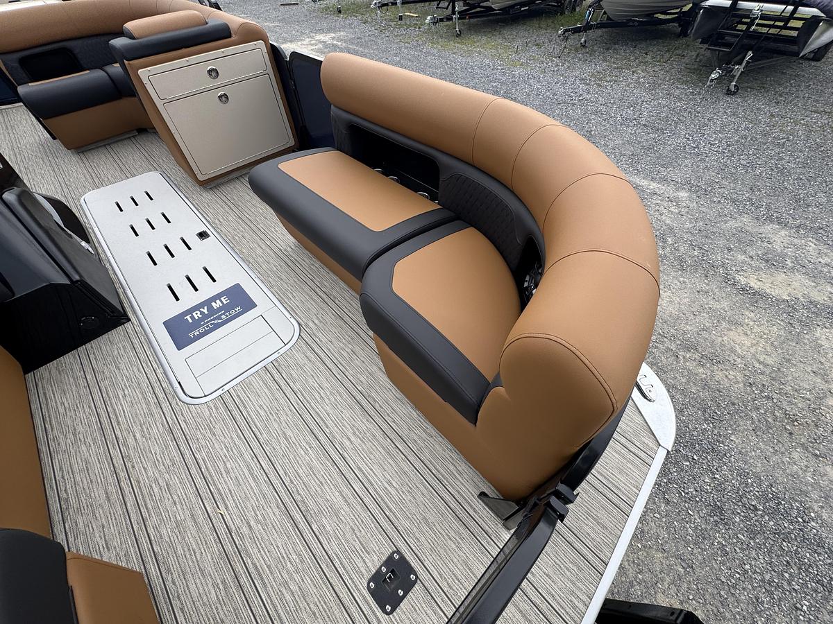 2026 Premier 230 SunSation Angler