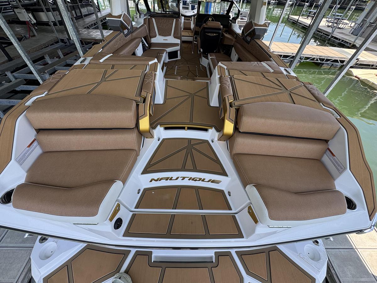 Used 2026 Nautique Super Air Nautique G25 Paragon