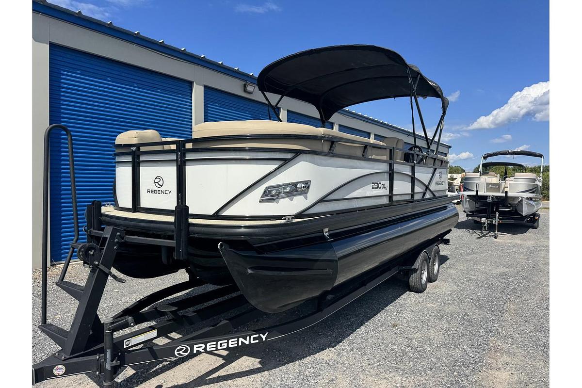 Used 2020 Regency 230 DL3