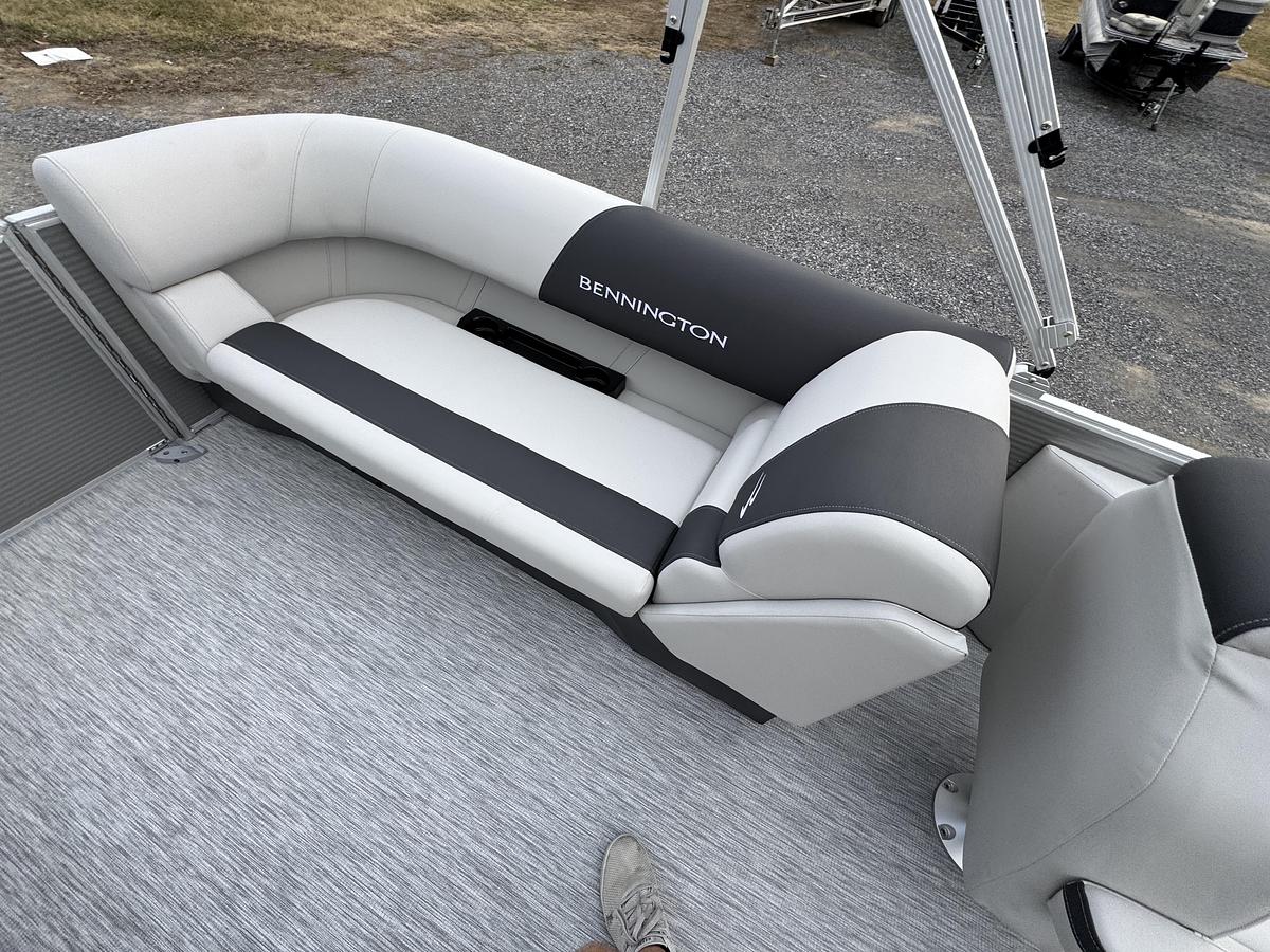 2026 Bennington 22 SSR