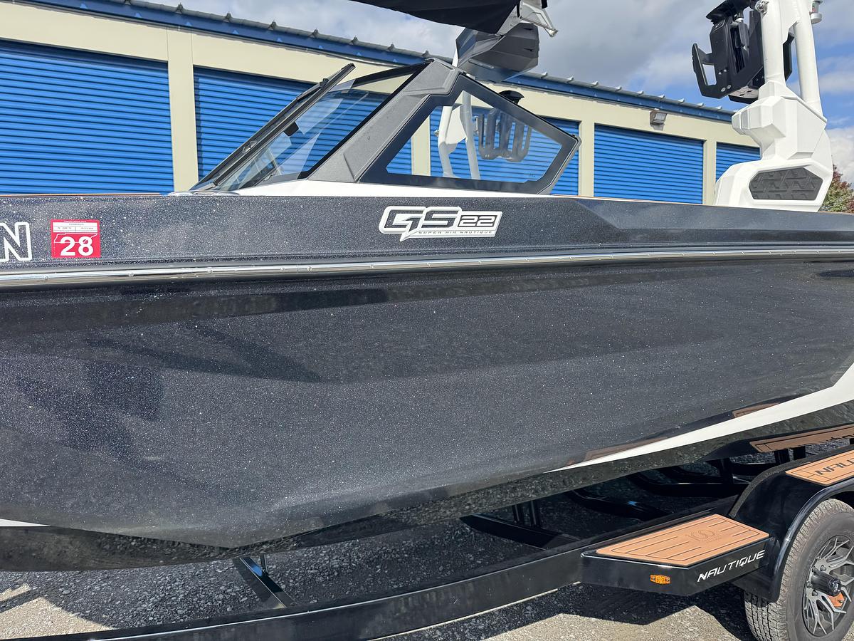 Used 2025 Nautique Super Air GS22