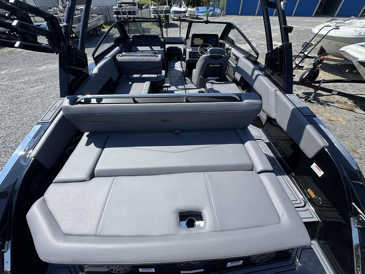 2026 Cobalt R4 Surf