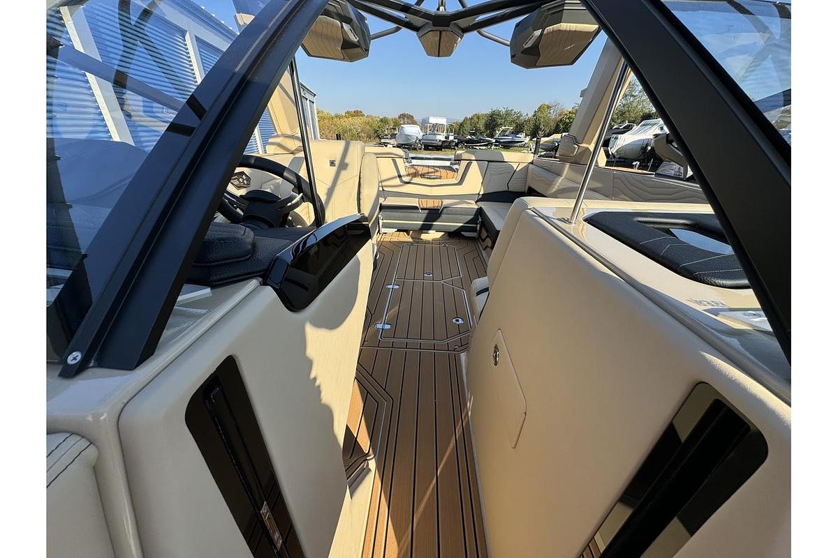 Used 2025 Nautique Super Air G G23