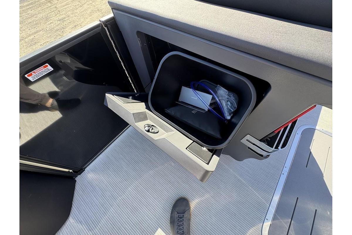 2025 Bennington 24 MFB