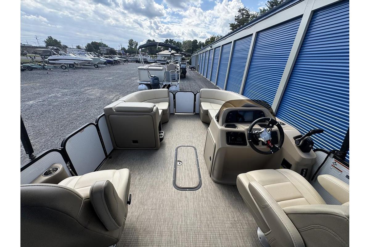 Used 2022 Manitou 23 Aurora LE RF VP II