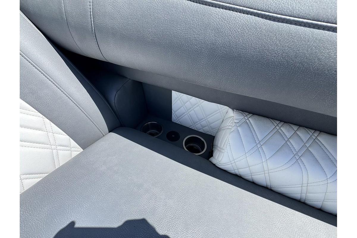 2025 Premier Escalante 330