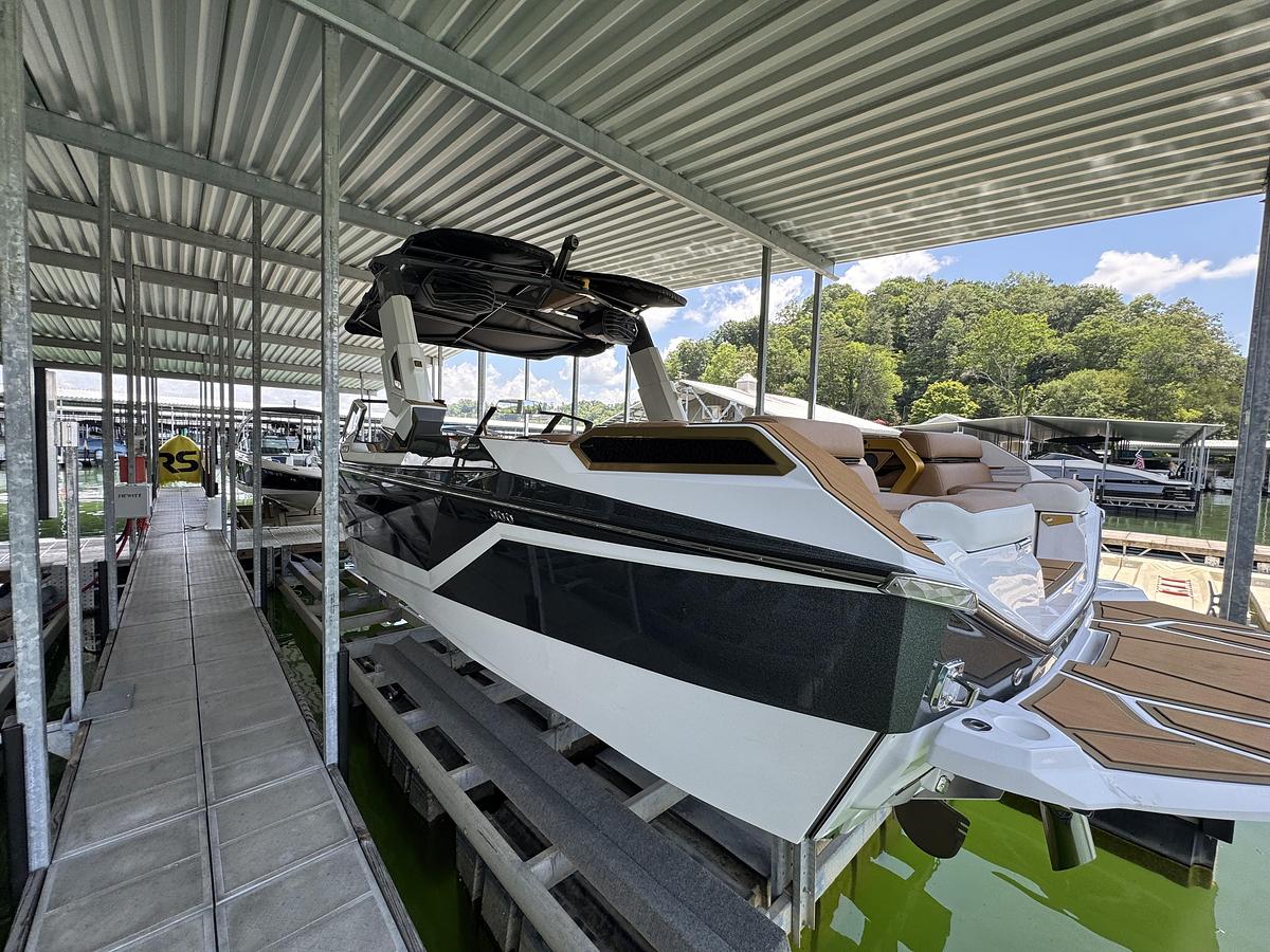 Used 2026 Nautique Super Air Nautique G25 Paragon