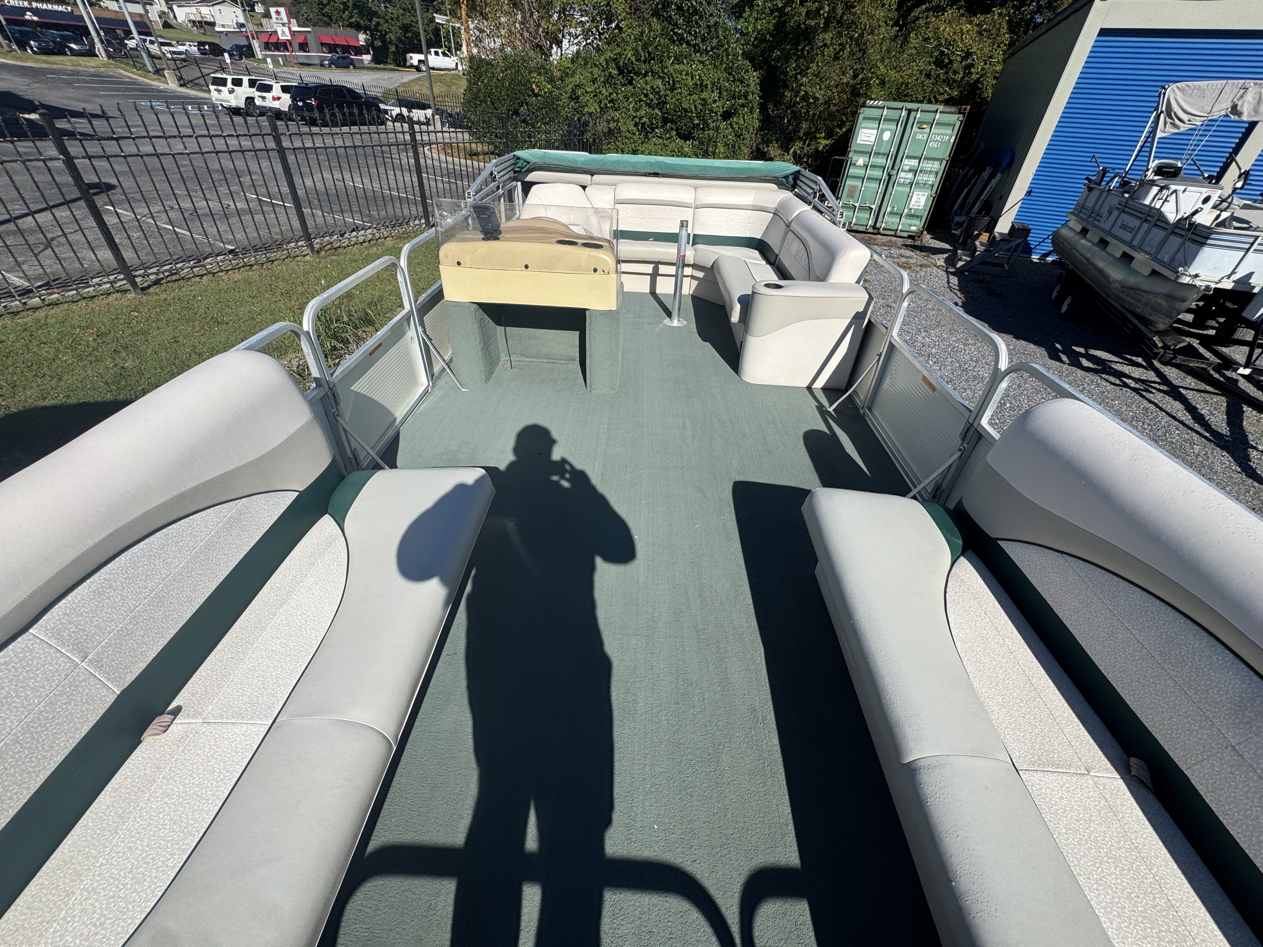 Used 1998 Grumman (Lowe) Fun Ship