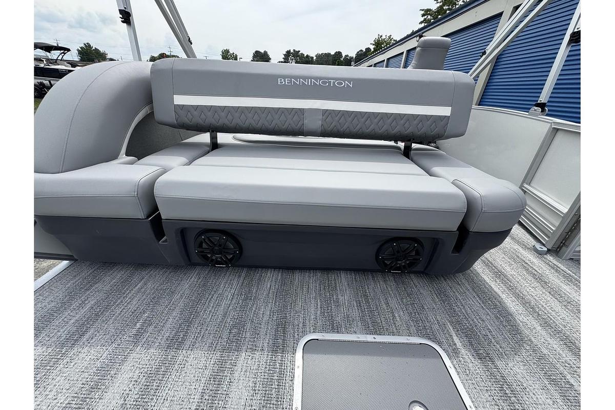 2025 Bennington M Series 22 ML