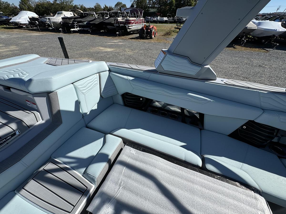 Used 2025 Nautique Super Air G G23