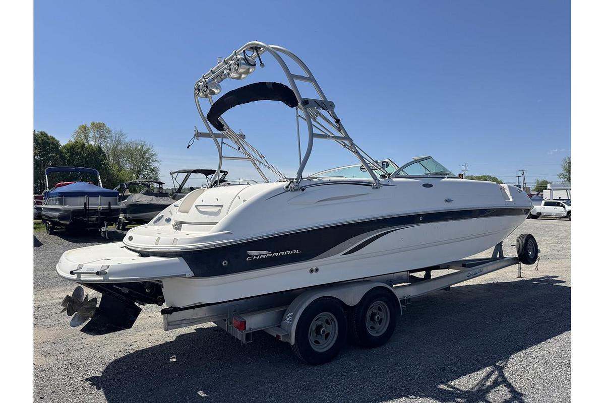 Used 2001 Chaparral Sunesta 263