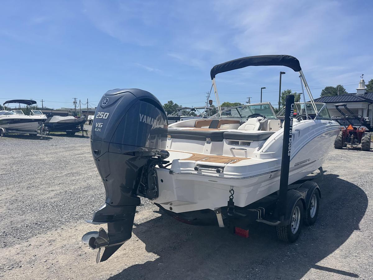 Used 2023 Chaparral 23 SSI Outboard
