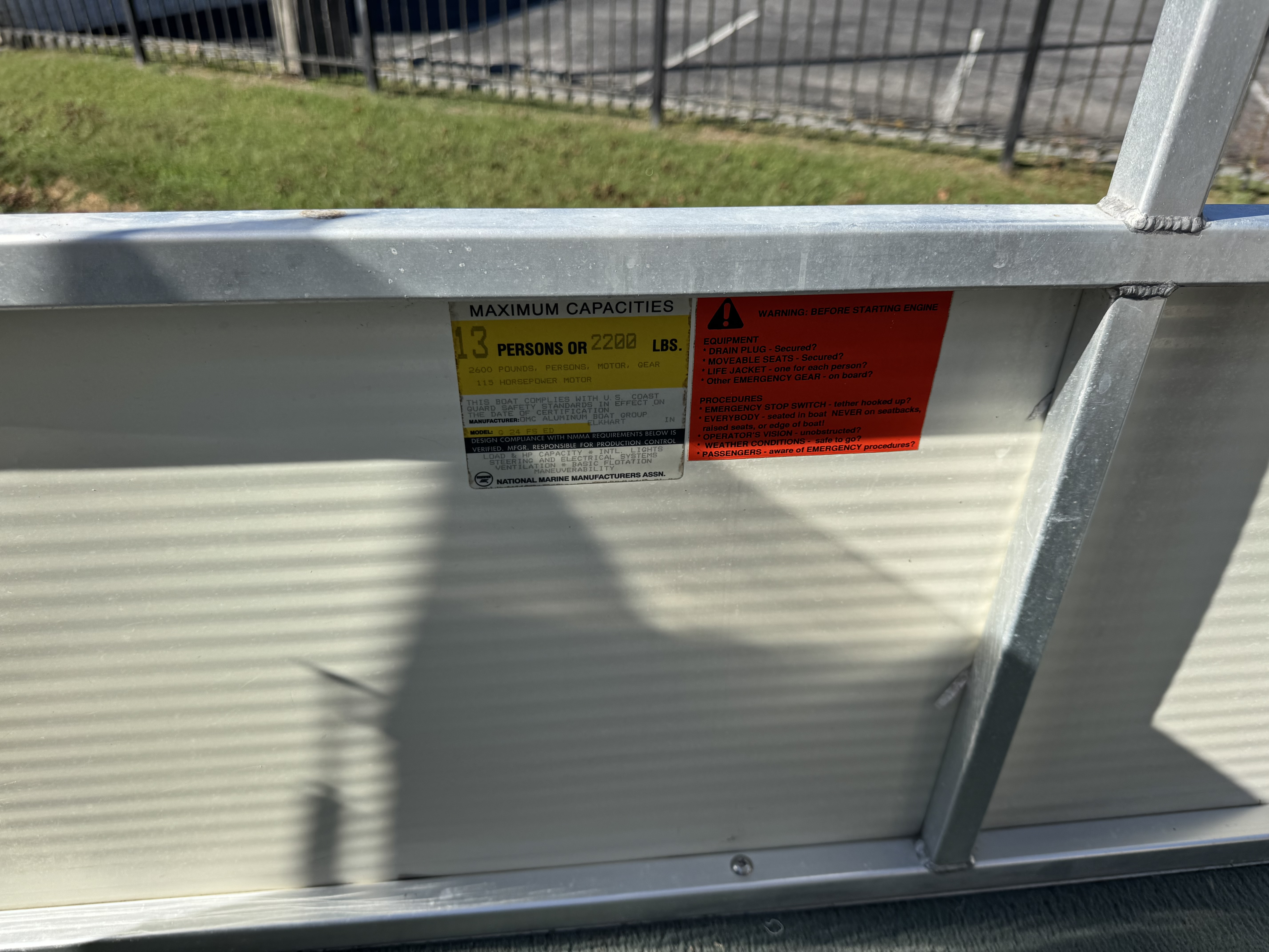 Used 1998 Grumman (Lowe) Fun Ship