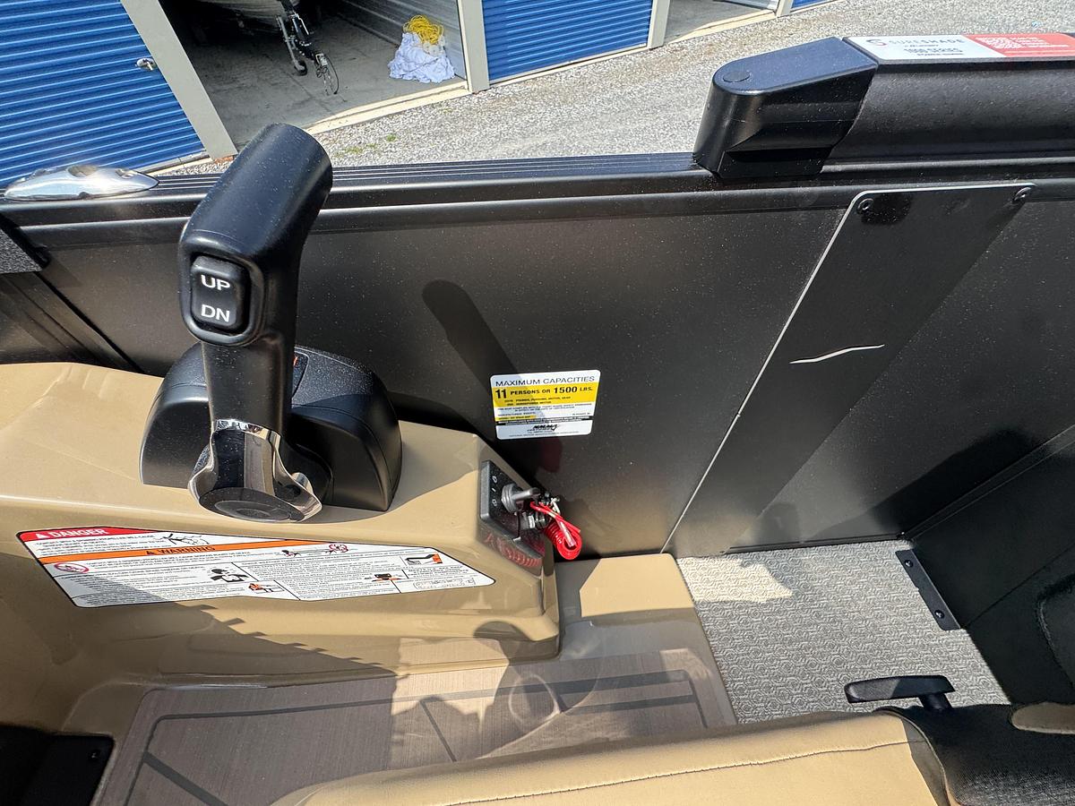2027 Evotti 521QL 23.5 ft.