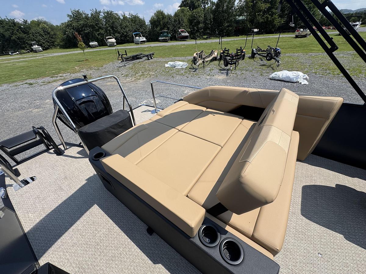 2027 Evotti 523CS 25.5 ft.