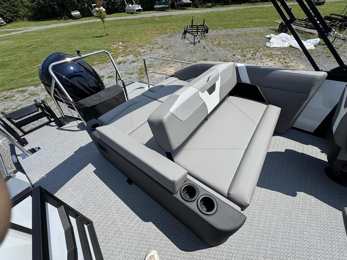 2027 Evotti 521CS 23.5 ft.