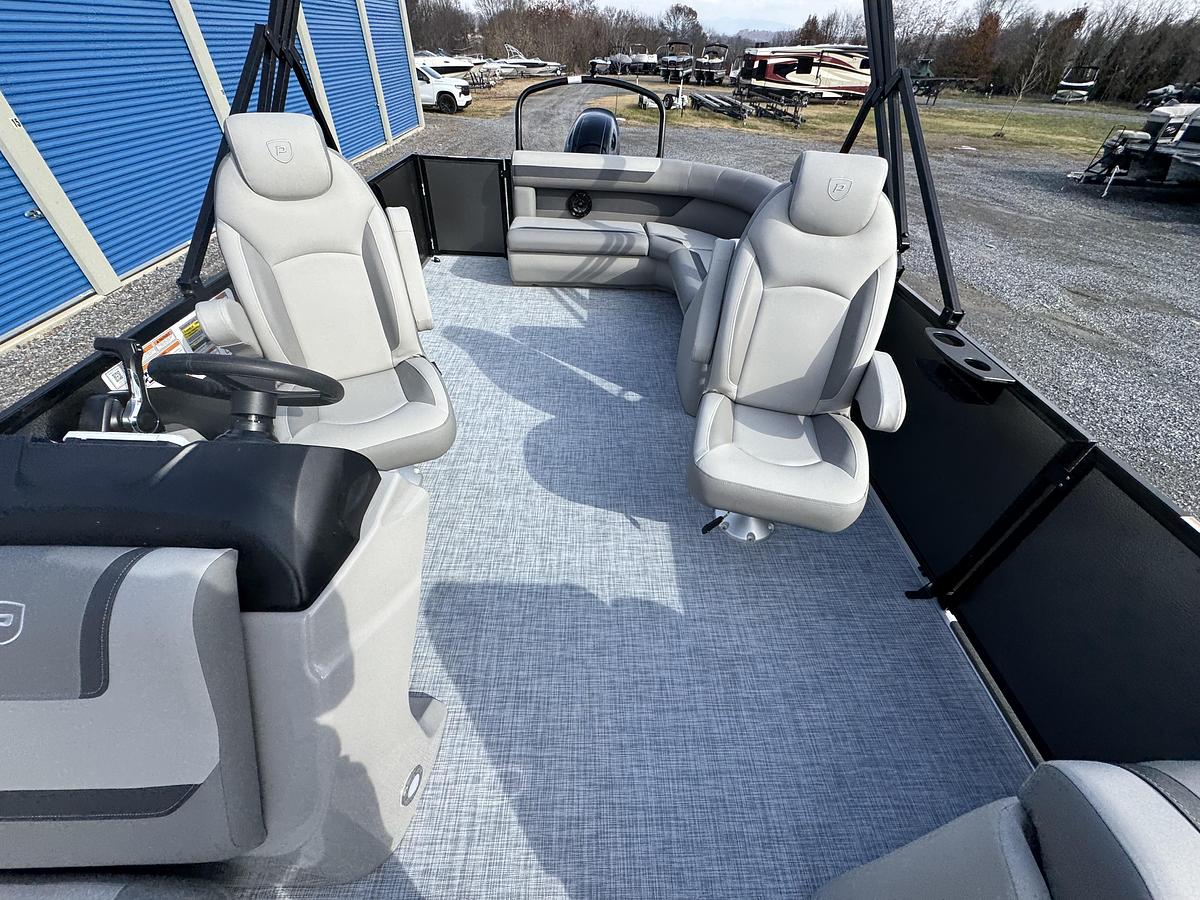 Used 2026 Premier 220 SunScape RE