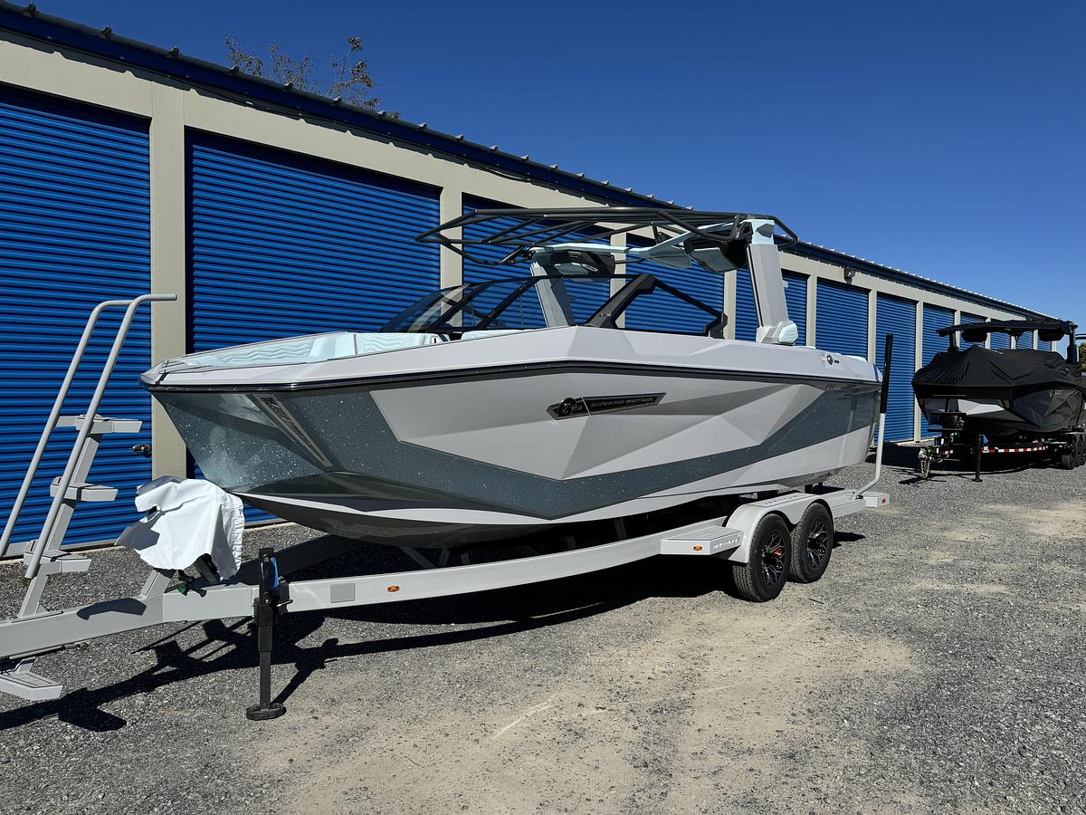 Used 2025 Nautique Super Air G G23