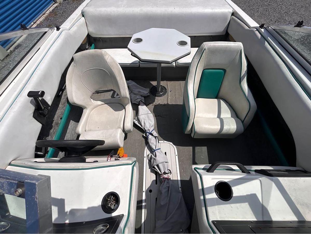 Used 1993 Seaswirl 190 SC