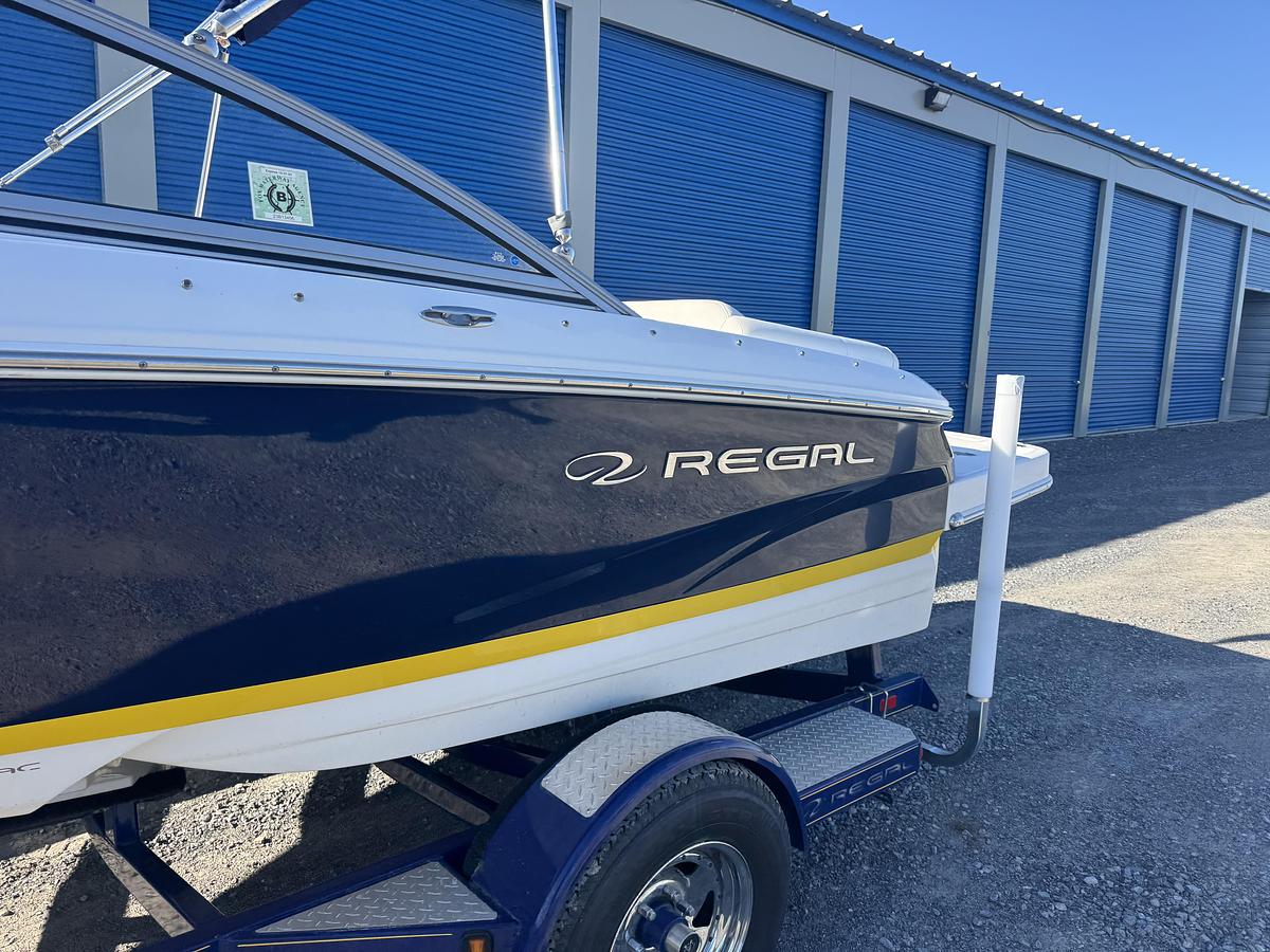 Used 2011 Regal 1900 LE