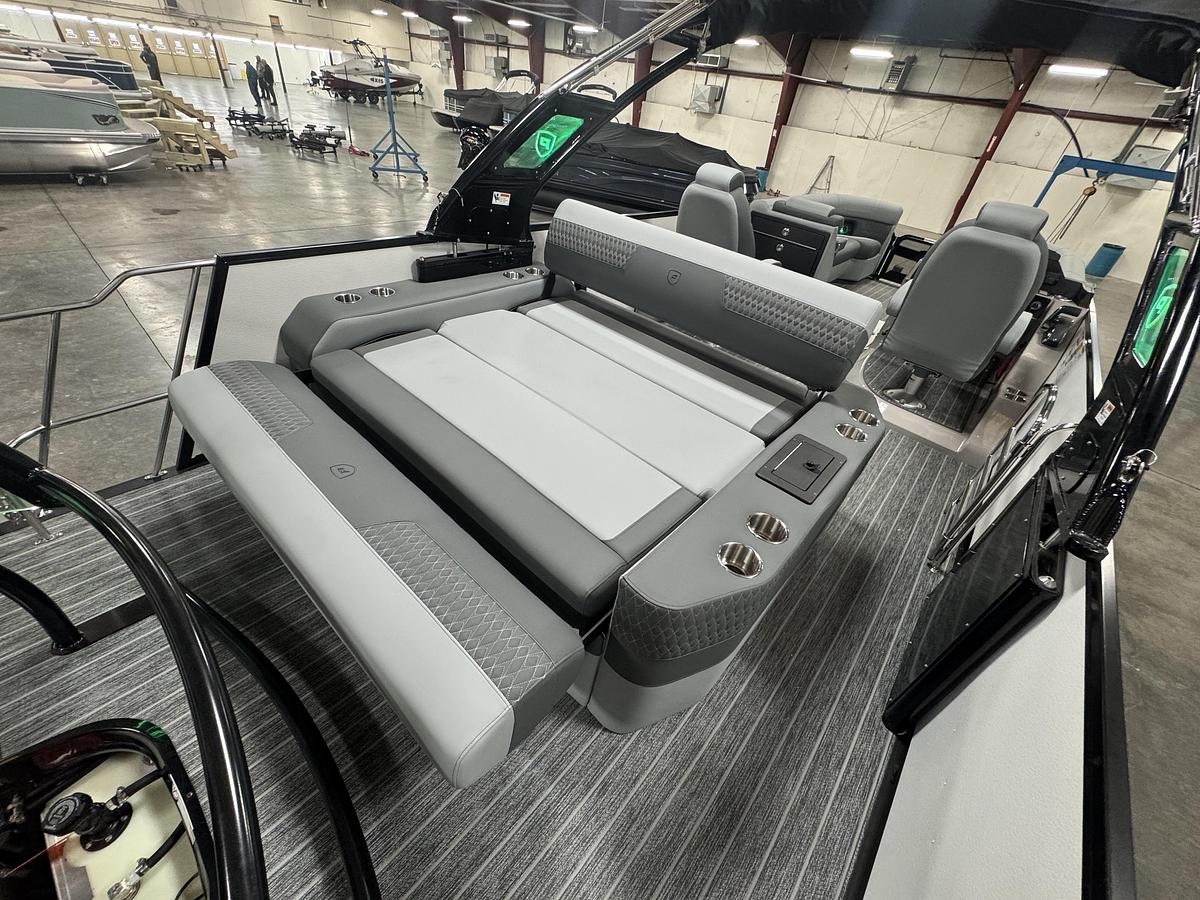 2026 Premier 250 Solaris RL