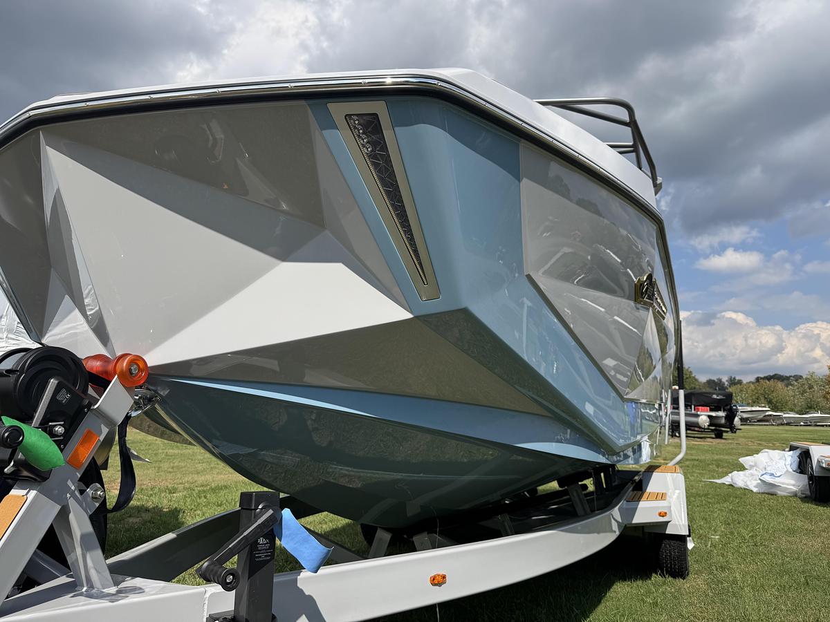 2027 Nautique Super Air Nautique G23