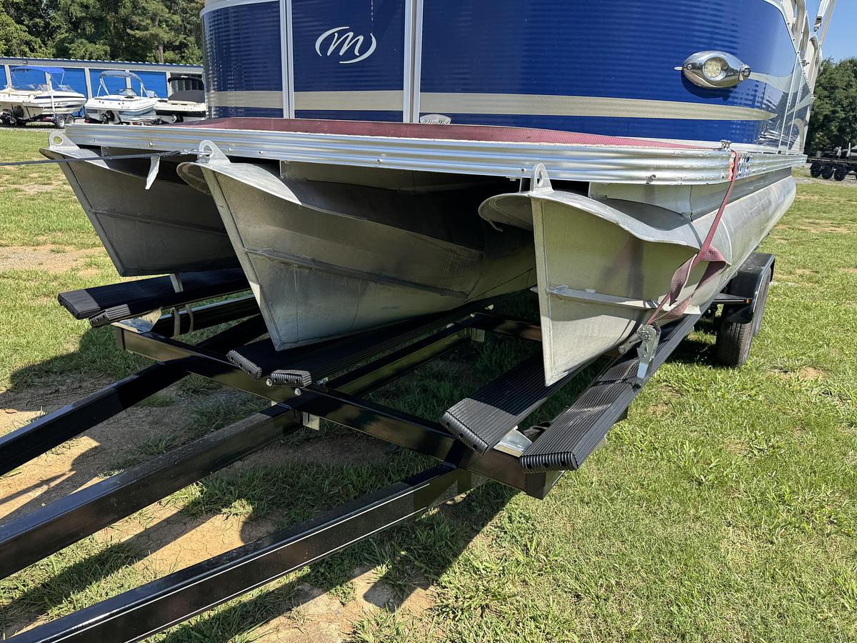 Used 2012 Manitou Oasis 20 Standard SHP
