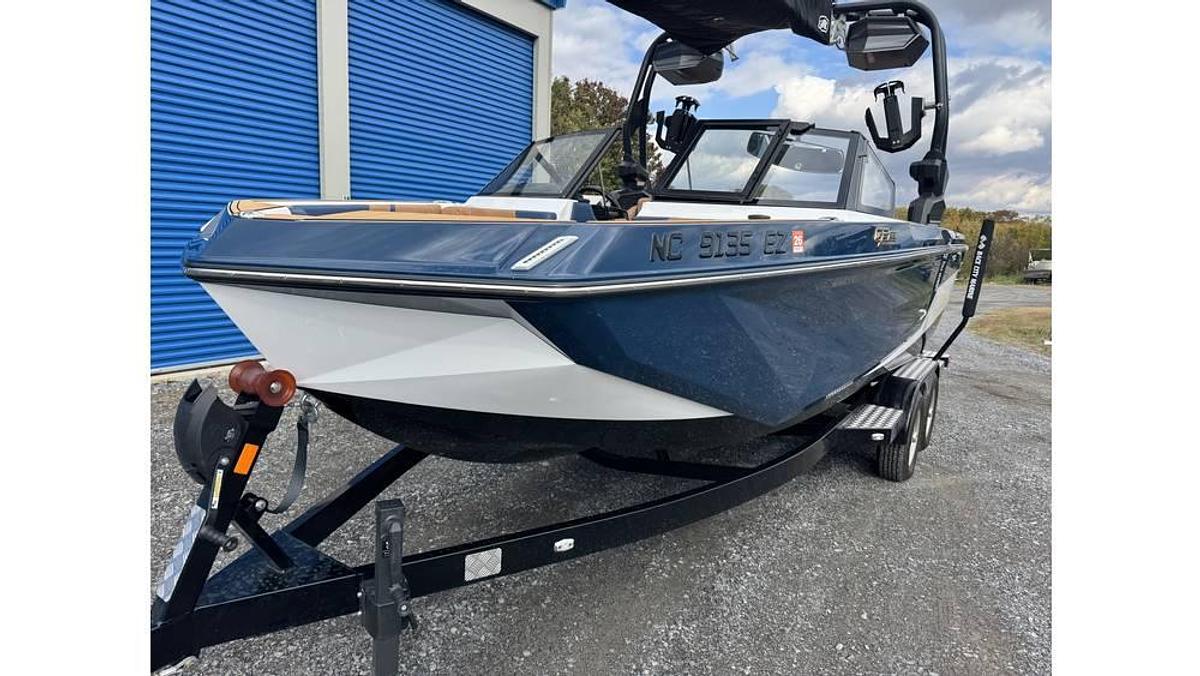 Used 2023 Nautique GS22