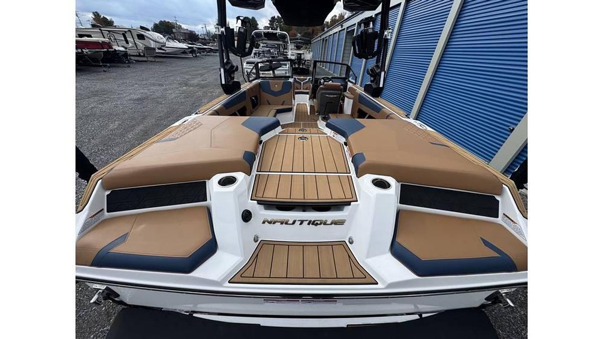 Used 2023 Nautique GS22