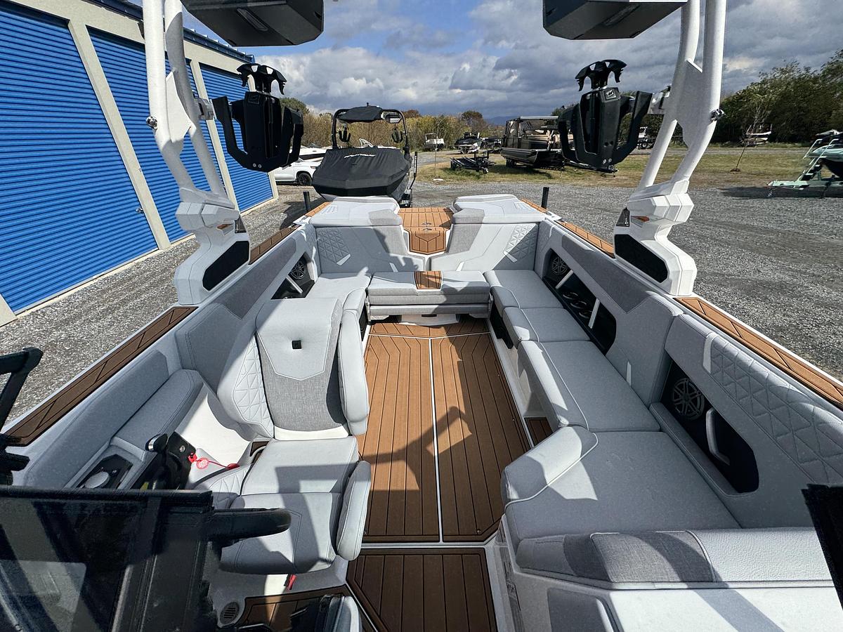 Used 2025 Nautique Super Air GS22