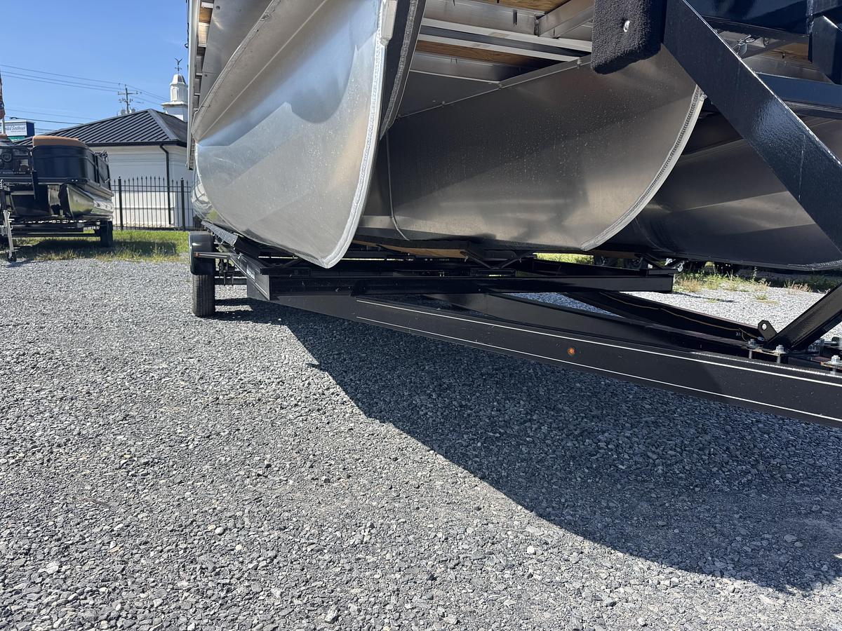 2026 Premier 220 SunScape RL