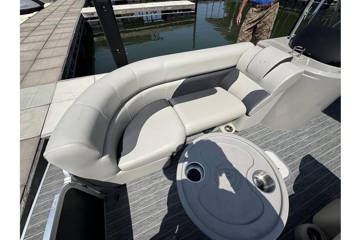 Used 2022 Premier Sunspree RF 230 CL