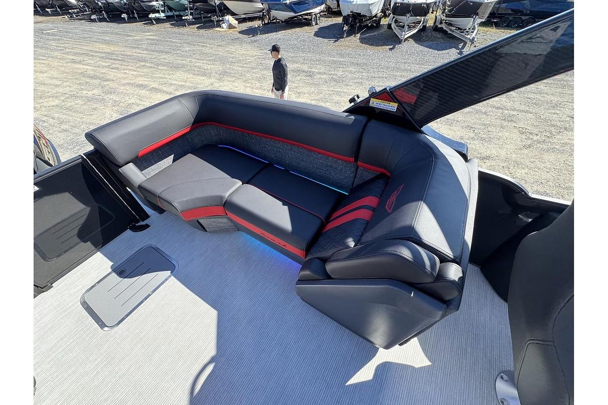 2025 Bennington 24 MFB