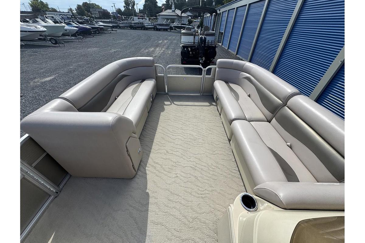 Used 2013 Sweetwater Sweetwater SW 2286