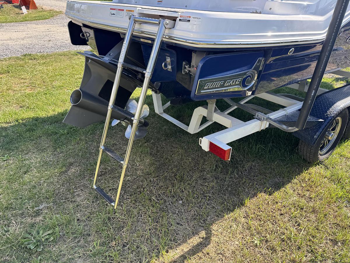 Used 2021 Chaparral 23 Surf