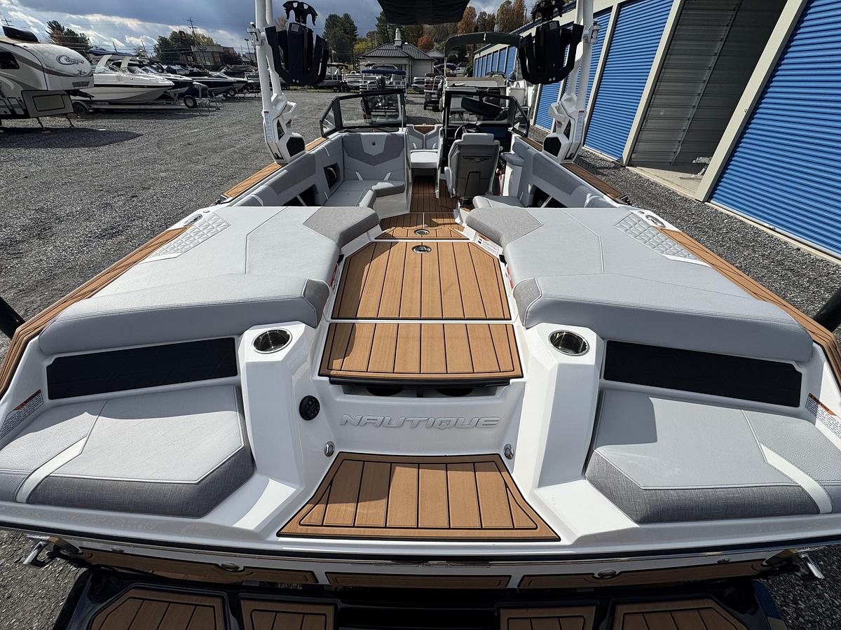 Used 2025 Nautique Super Air GS22
