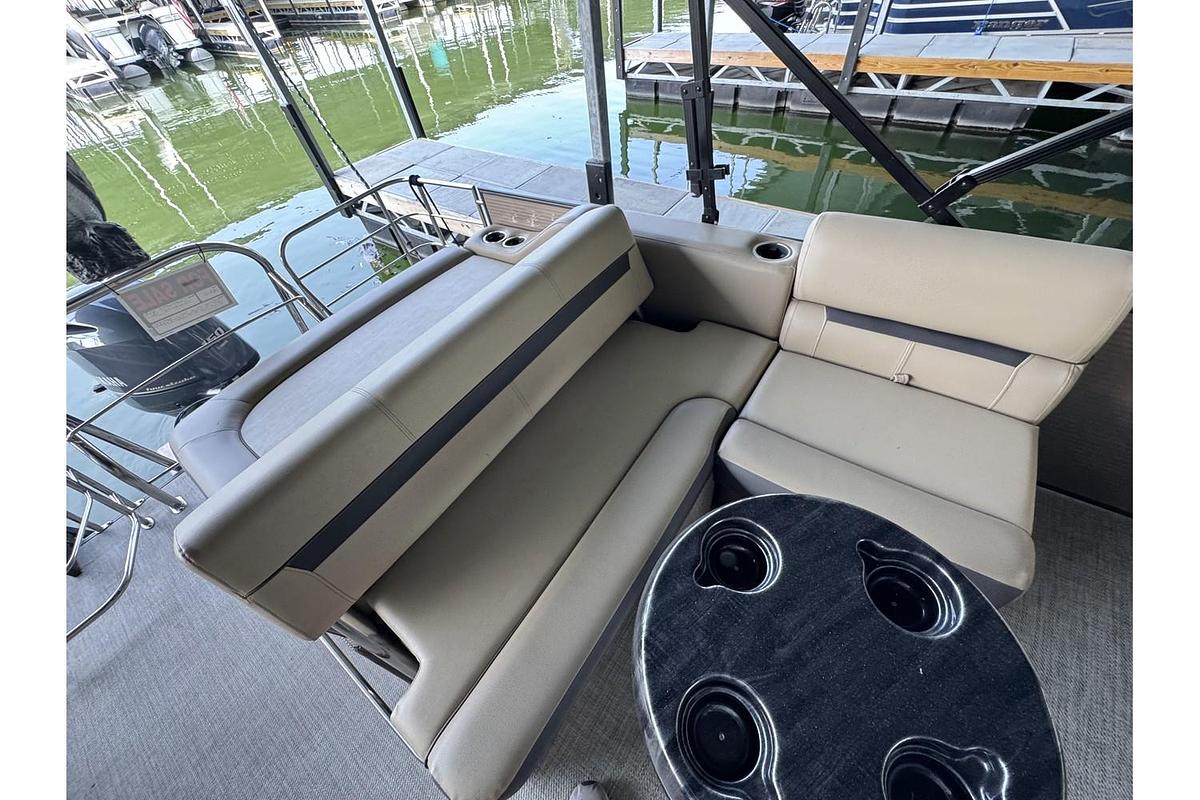 Used 2022 Sweetwater SW 2286 SFL